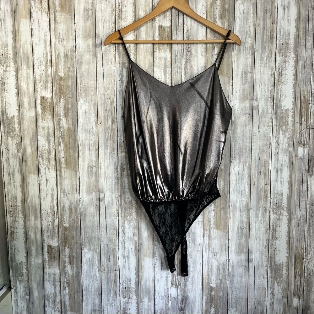 Free People Metallic Foil Bodysuit Lace Cami Silver Medium Intimately FP - Picture 4 of 8